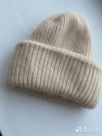 Шапка женская из ангоры на зиму