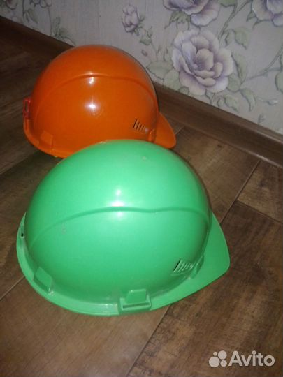 Горнолыжный шлем