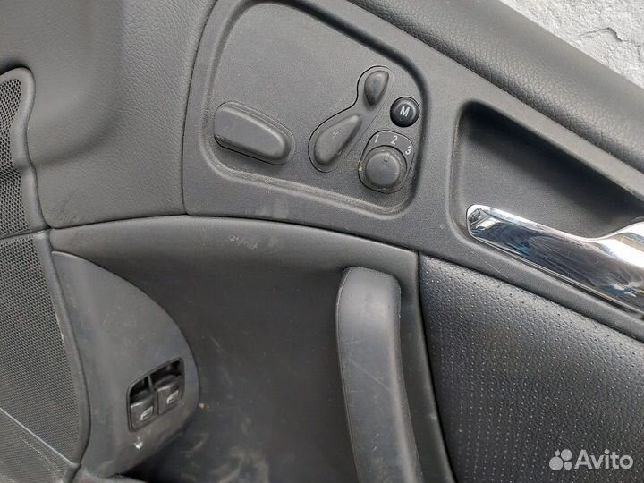 Дверь боковая правая передняя Mercedes CLC