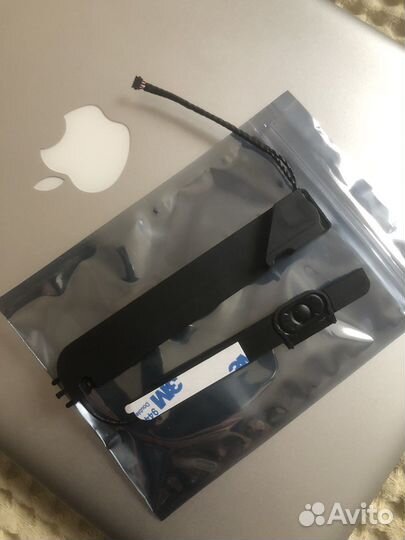 Динамик в macbook