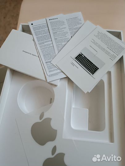 Коробка от macbook air 13-inch