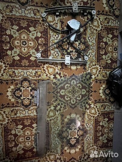 Електроподёмник kalina 1 стекло в комплекте