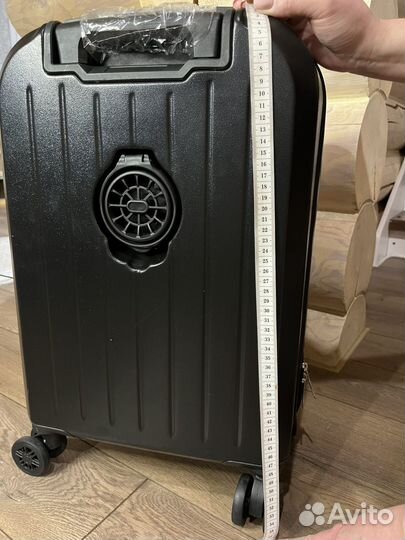 Чемодан на колесах