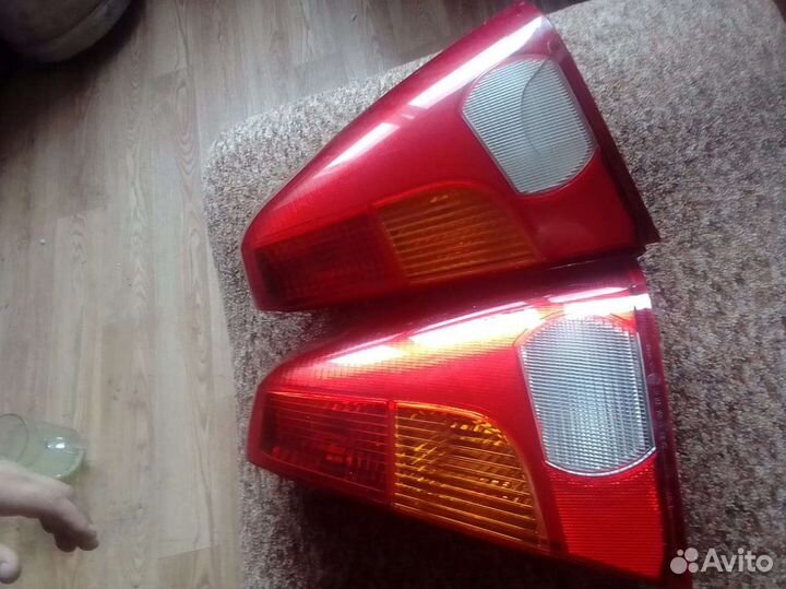 Фары задние logan