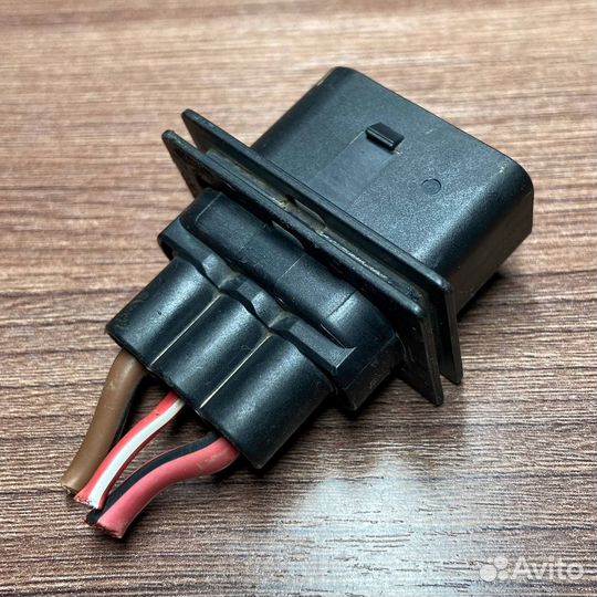 Разъем VAG 1J0906443