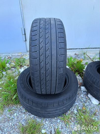 Imperial EcoSport 225/55 R16