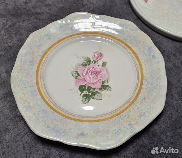 2 новых сервировочных блюда с розами