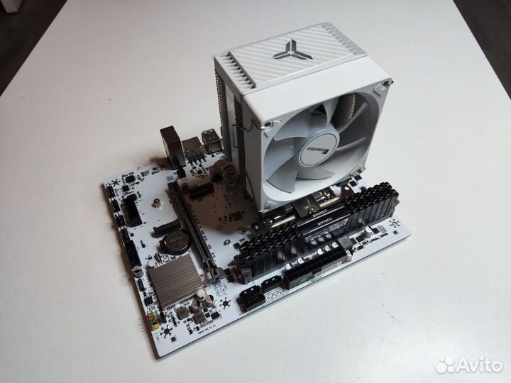 Комплект: i5-12400f, B660, 32Gb, кулер