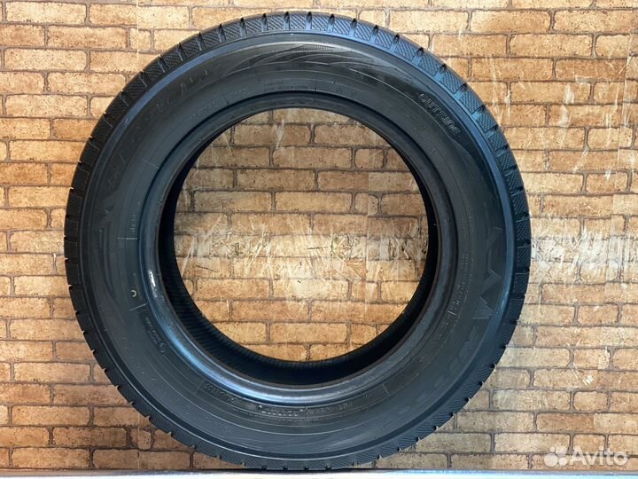 Nitto NT90W 225/65 R17 102Q