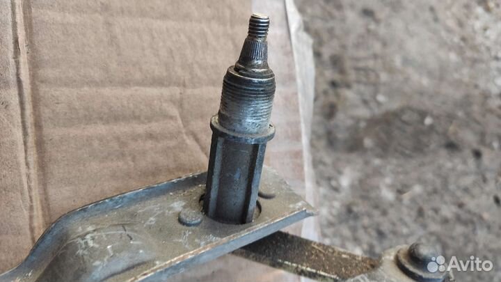 Трапеция дворников гольф 2