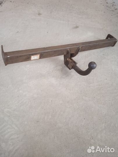 Фаркоп на Рено Логан 1