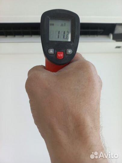 Монтаж кондиционеров в панельных и кирпичных домах