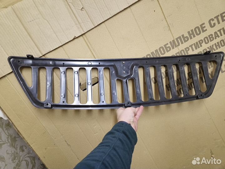 Решетка радиатора ГАЗель пластм. черная (без сетки