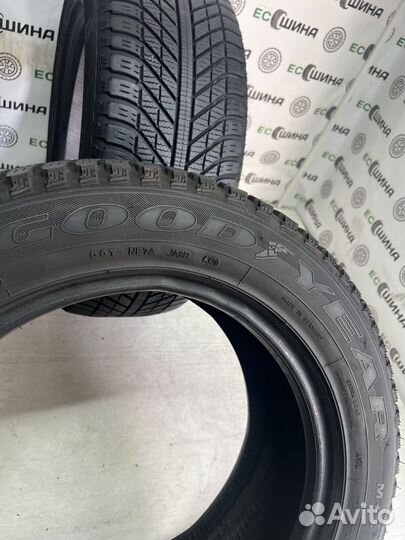 Goodyear Vector 4Seasons 235/55 R17 103H