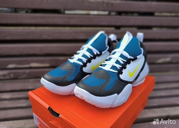 Мужские кроссовки Nike Alpha Savage