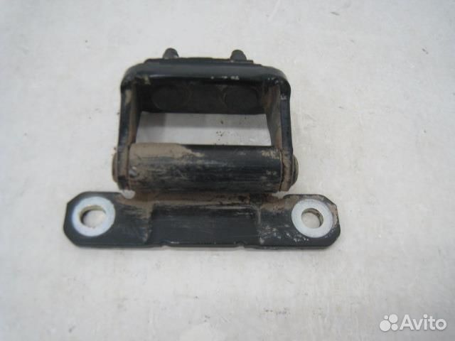 Петля крышки багажника Nissan Patrol Y62