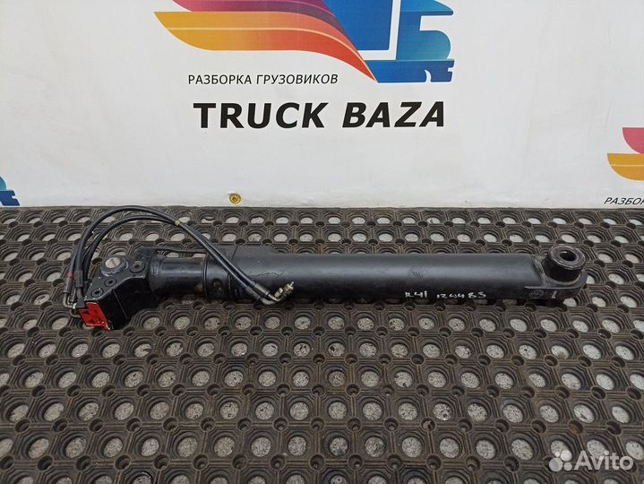 7422070296 Цилиндр подъема кабины левый Renault T