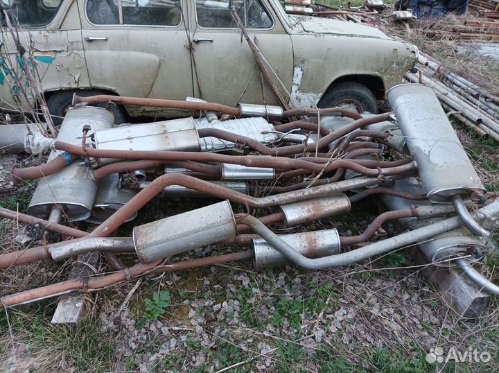 Труба приемная резонатор глушитель Ниссан