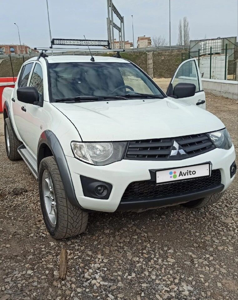 Mitsubishi L200: фото владельца
