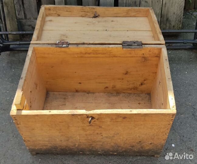 Старинный,деревянный сундук/чулан/ящик/антиквариат