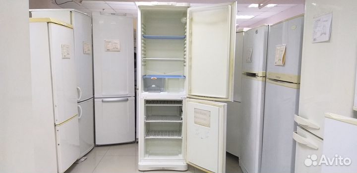 Холодильник Indesit