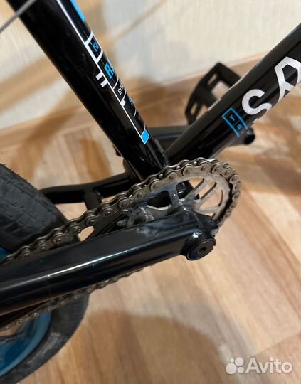 Трюковой велосипед BMX