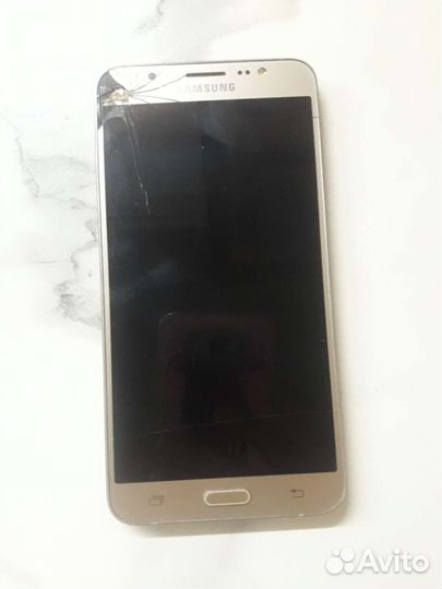 Samsung galaxy j7 2016
