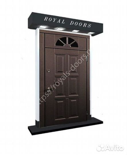 Металлическая дверь с фрамугой