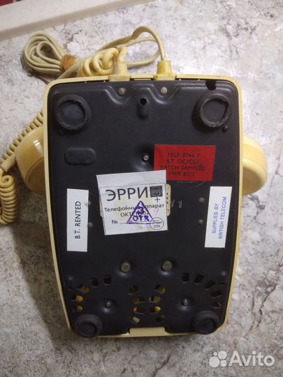 Телефон ретро