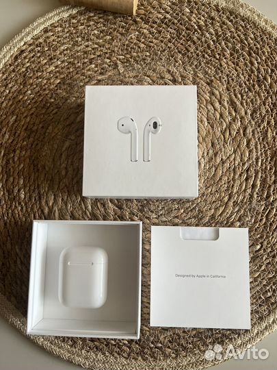 AirPods 1-го поколения оригинал