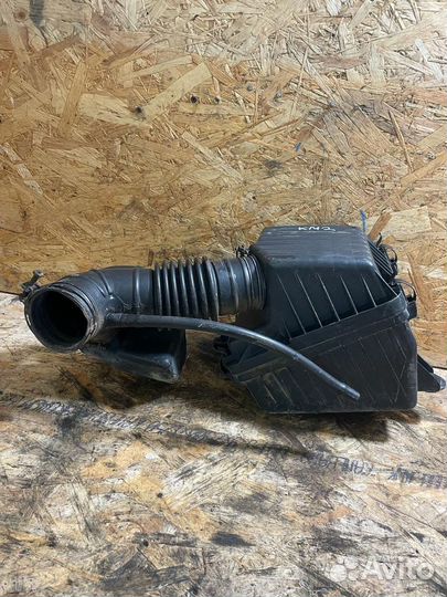 Корпус воздушного фильтра Киа Маджентис 1