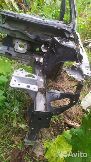 Renault megane 2 лонжерон левый