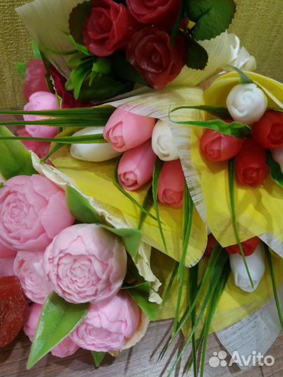 Букет из мыла тюльпаны, пионы, розы