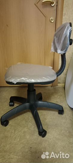 Компьютерное кресло новое ткань