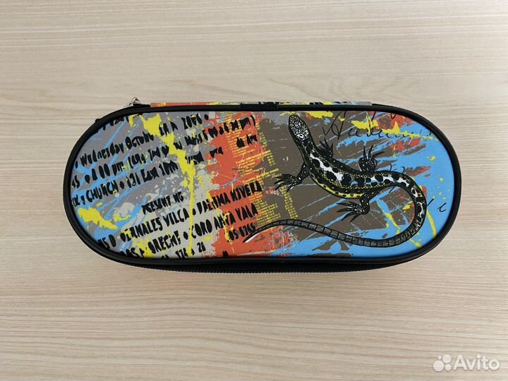 Пенал для канцелярии, школьный пенал