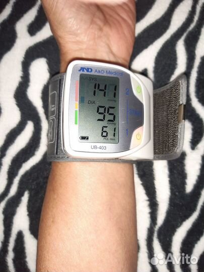 Тонометр на запястье AND UB-403