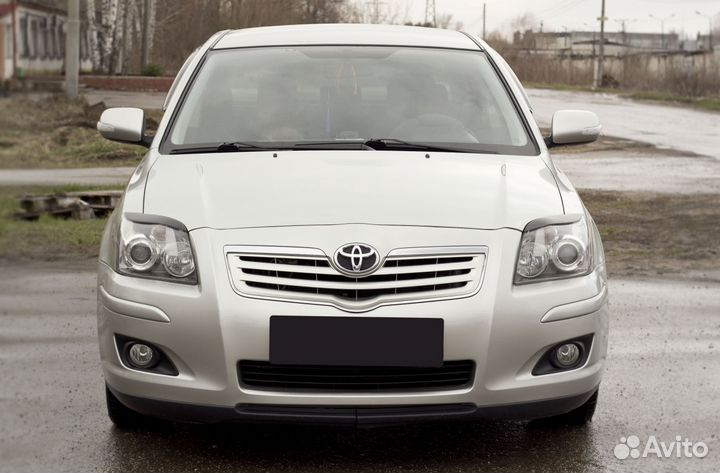 Реснички Toyota Avensis 2 (03-08) RA