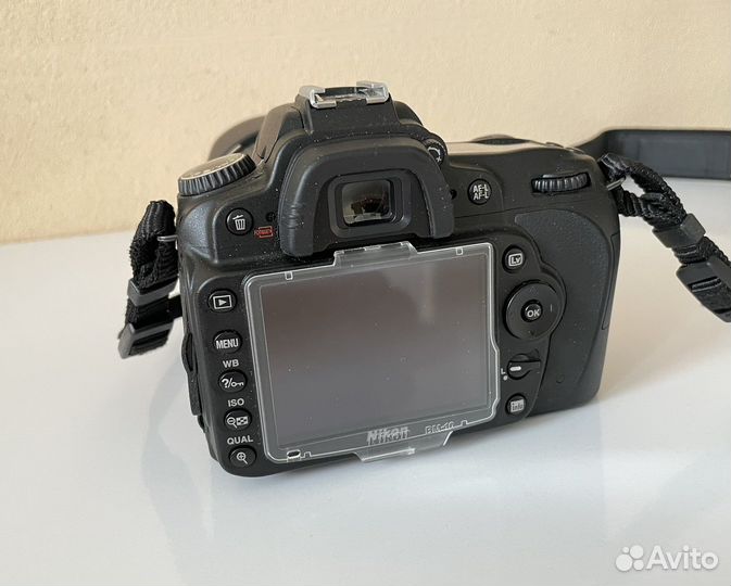 Фотокамера Nikon D90 с обьективом 18-105 VR Kit