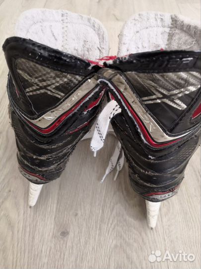 Хоккейные коньки bauer