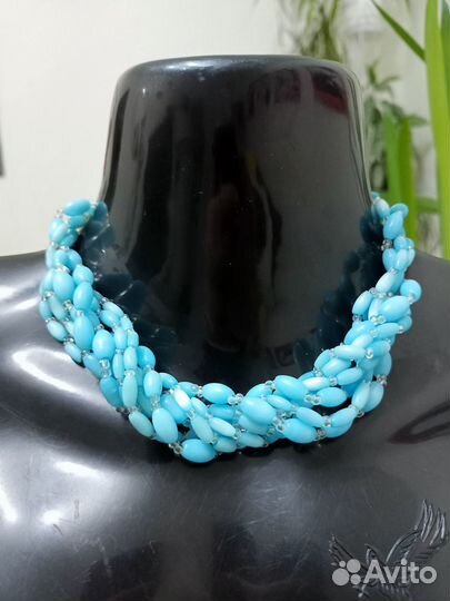 Колье классического дизайна Читать описание