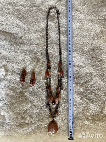 Укашения из сердолика