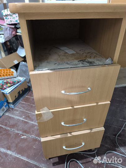 Трюмо с зеркалом бу