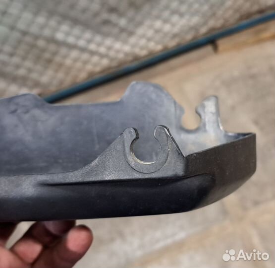 Боковой пластик Yamaha fzs fazer