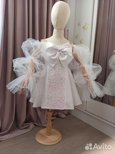 Нарядное платье