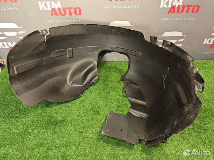 Подкрылок Локер передний правый Ford Focus 2