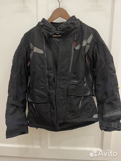 Мотокуртка женская 46