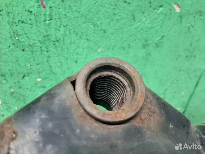 Усилитель бампера переднего Nissan X-Trail T31 20