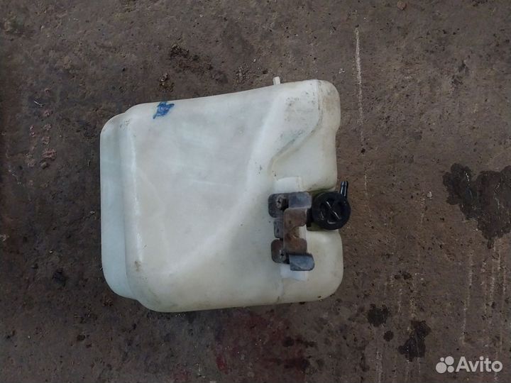 Бачок омывателя Hyundai Galloper