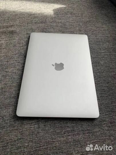 Apple MacBook Pro 13.3 M1 8/256