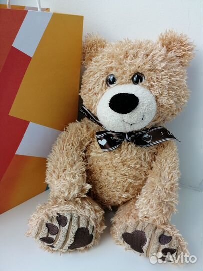 Мягкие игрушки: Винни Пуx, и др медведи